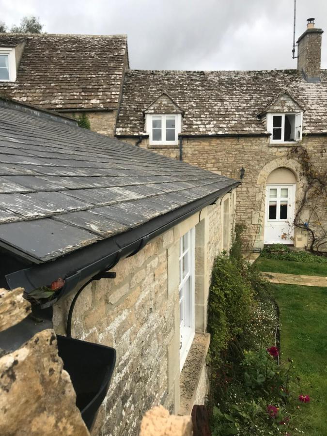 The Old Post Office Studio Apartment In A Beautiful Cotswold Village Cirencester Exterior photo
